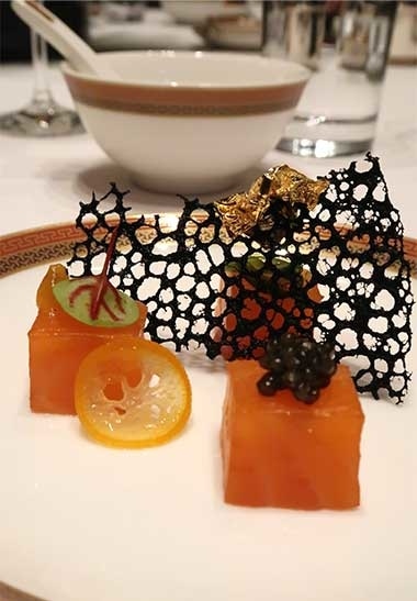 170330-paris-news-04.jpg