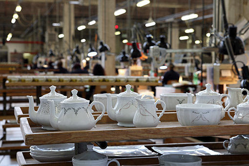 リチャードジノリ×皆川明 ミナ フルーツスタンド Amazon.co.jp: 新 リチャードジノリ×皆川明 フルーツスタンド