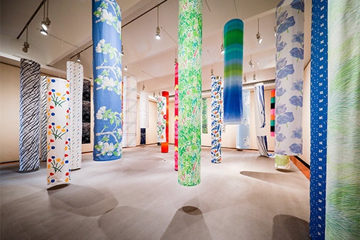 マリメッコ好きは必見！ 石本藤雄の世界を松山で堪能。｜Culture