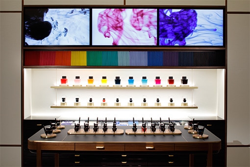 書く楽しみを提案する、モンブランの「インクバー」が開設。｜Culture