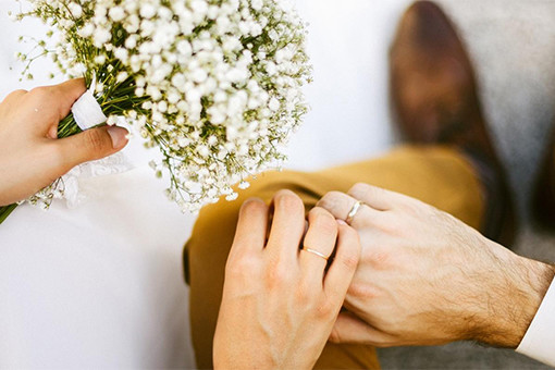 男性からなんて誰が決めた 自らプロポーズした女性たち 特集 Culture Madamefigaro Jp フィガロジャポン