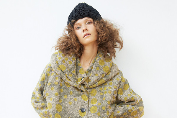 ノリエムのドットモチーフで、モードを楽しむ。