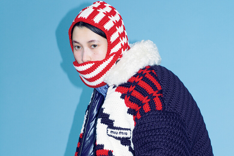 ミュウミュウ、クロッシェ編みで新たな温もり。｜Fashion