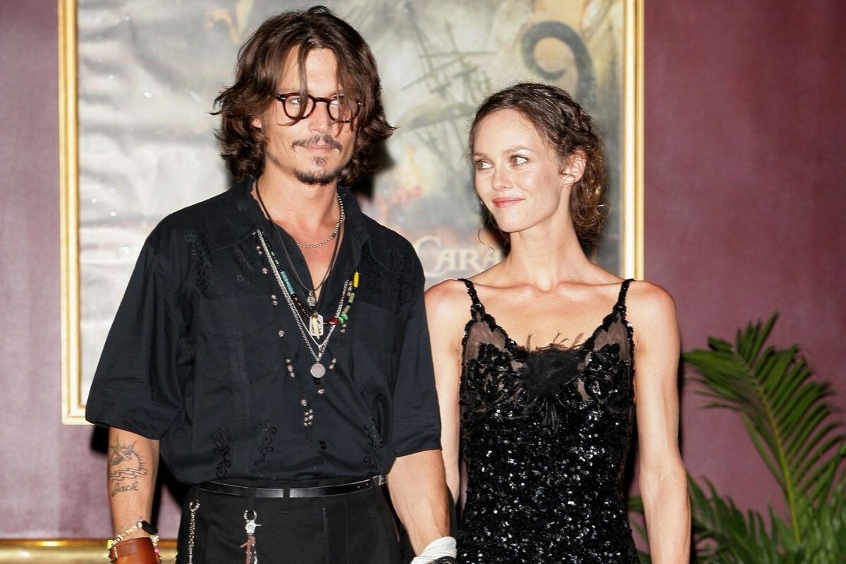 ジョニー・デップ、元妻ヴァネッサ・パラディに捧げた絵画を描く。｜Culture｜madameFIGARO.jp（フィガロジャポン）