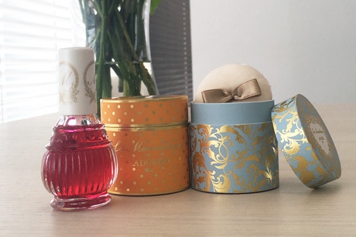 レ・メルヴェイユーズ ラデュレのお紅茶チーク。｜今日も美容日和