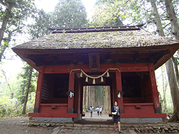 010　戸隠の山門a.jpg