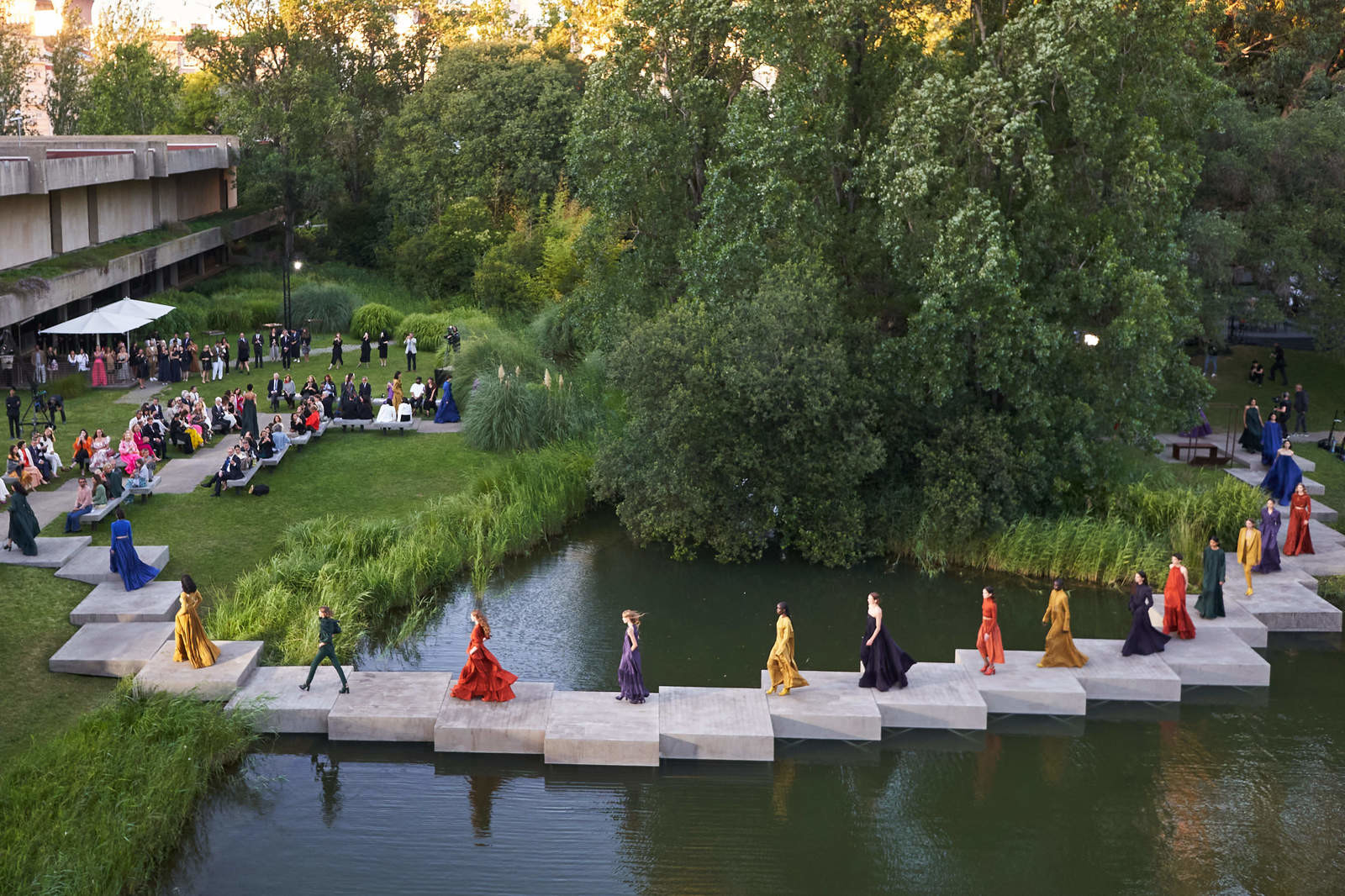 Max Mara Resort S23 Atm 056.jpg