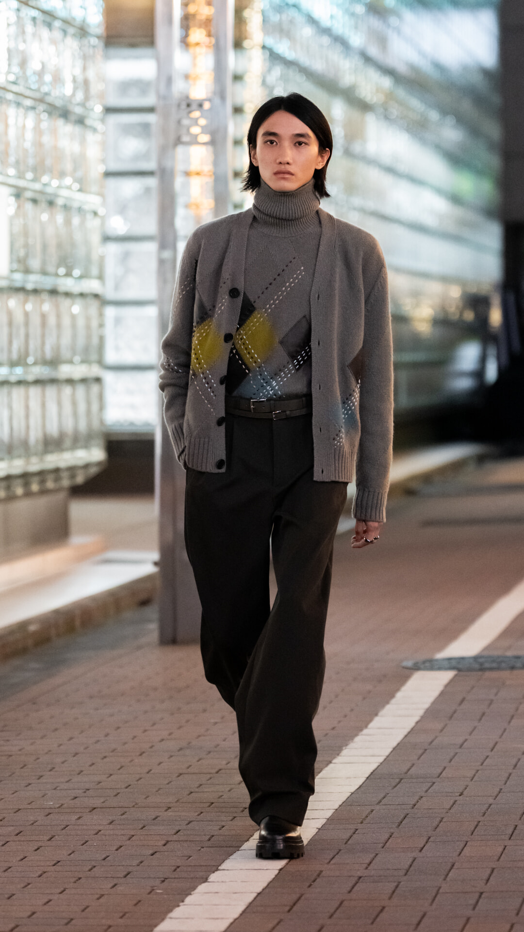 HERMES_GINZA_CALLING_RUNWAY_©︎KOJI_SHIMAMURA_020.jpg