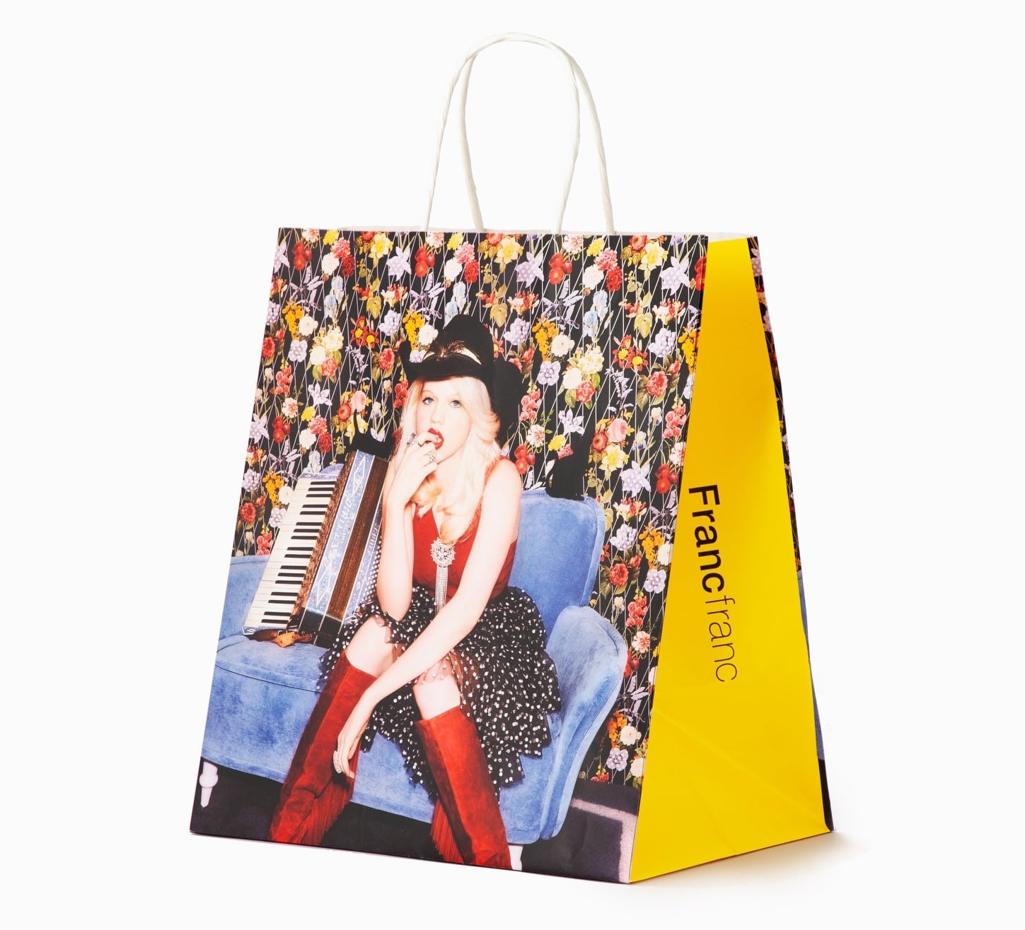 Francfranc の買い物袋が あの女性写真家のガーリー写真になるっ 今月から オトコが好きなファッション ライターの本音トーク Blog Madame Figaro Jp フィガロジャポン