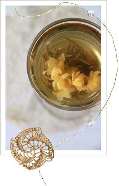 芸術的なお茶 工芸茶をいただいて Clair De Luneの店主 ｂｂのcollage Blog Blog Madame Figaro Jp フィガロジャポン