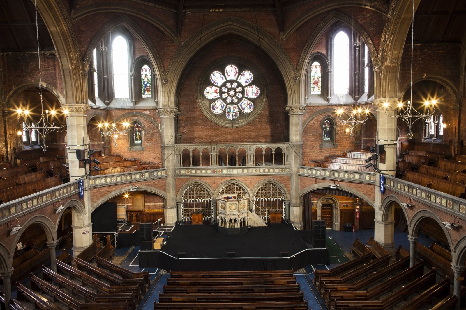 Chapel interior (002).jpg