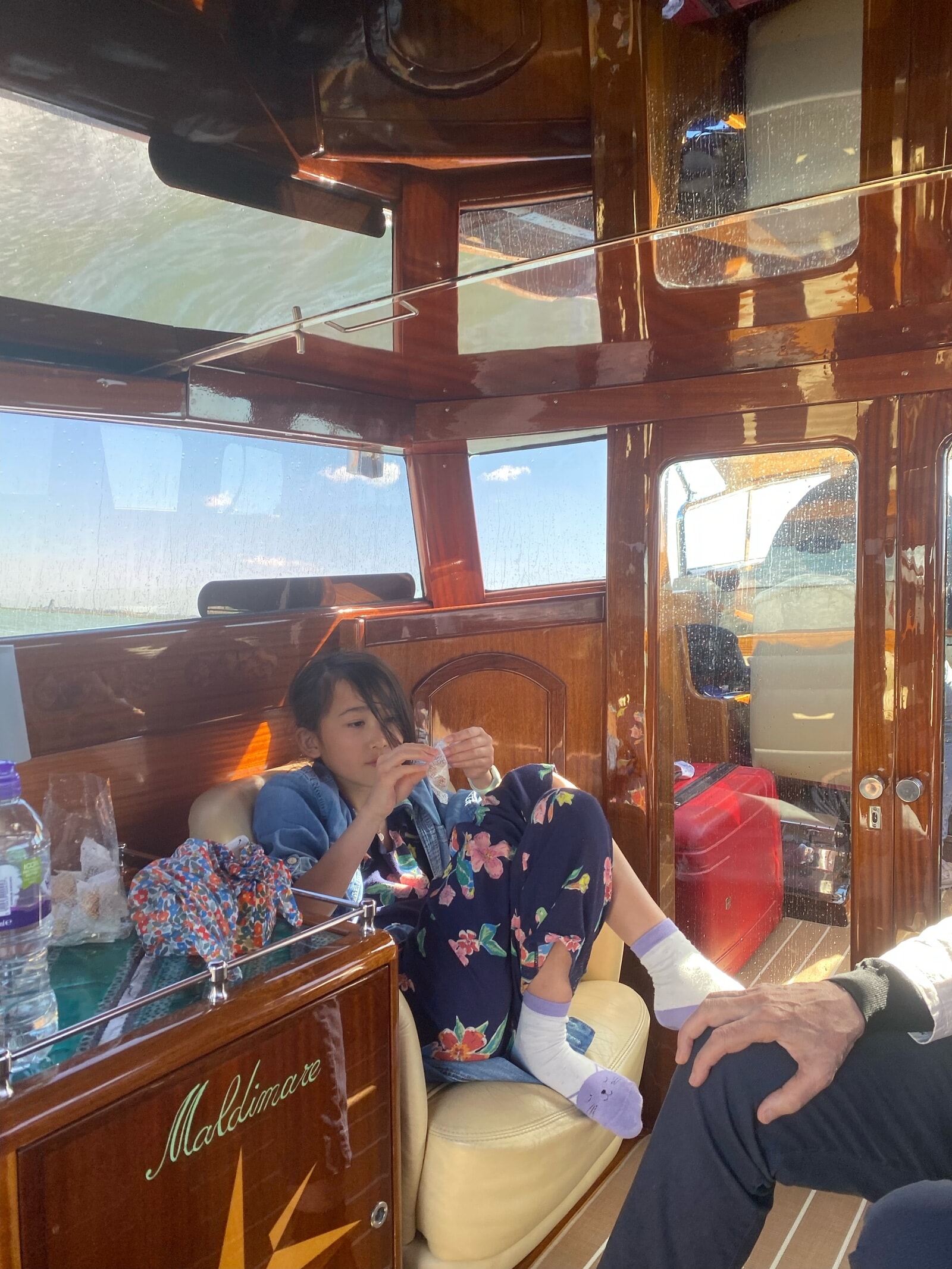 watertaxi3.jpg