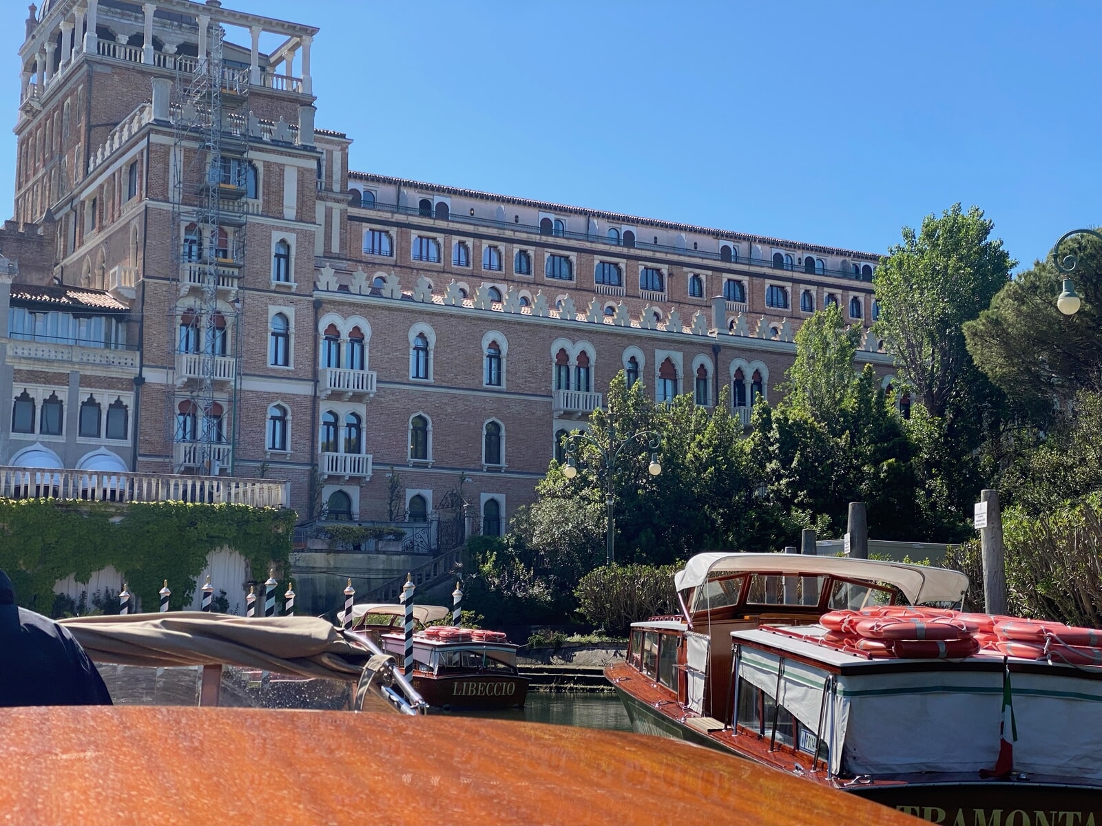 watertaxi6.jpg