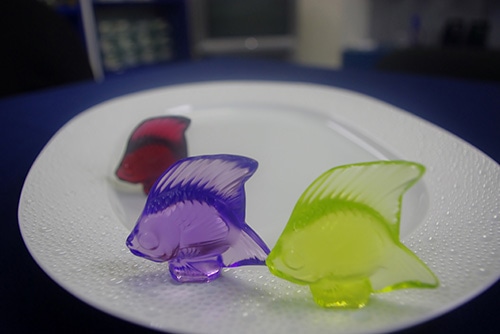 ラリックの新作グラス「100ポイント」｜デコラトリスによる洗練探しの