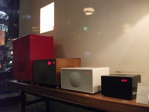 GENEVAサウンドシステム、いち早く表参道montoakで｜デザイン