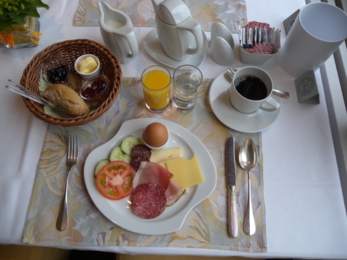 breakfast.jpg