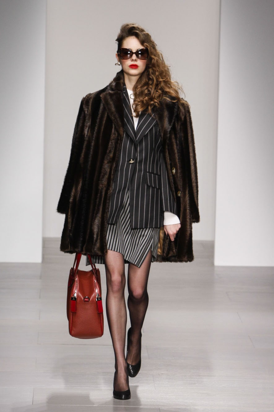 【最高デザイン☆高級インポートモデル】ヴィヴィアンウエストウッド 総柄ジャケット ヴィヴィアン・ウエストウッドが提案する、キャラクター像を作り上げる