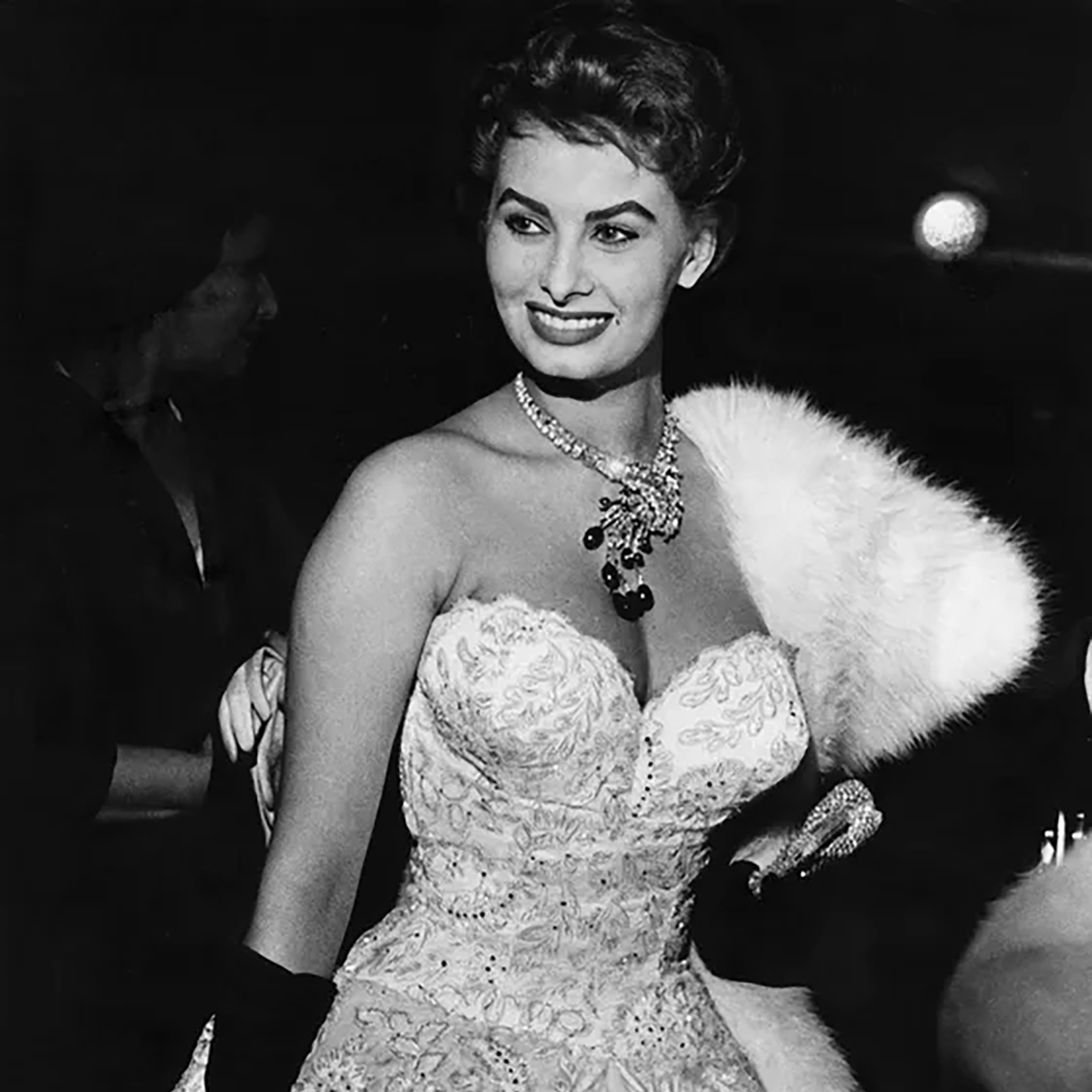 カンヌ国際映画祭、1950年代を彩った伝説的スターたちをプレイバック。