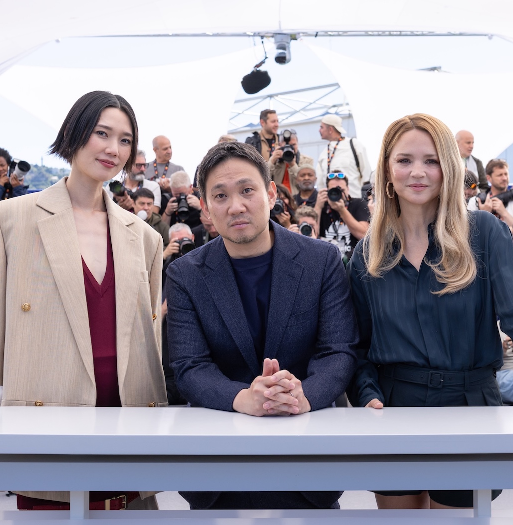 カンヌで女優賞受賞！ 濱口竜介監督&ヴィルジニー・エフィラ&岡本多緒の鼎談インタビュー。