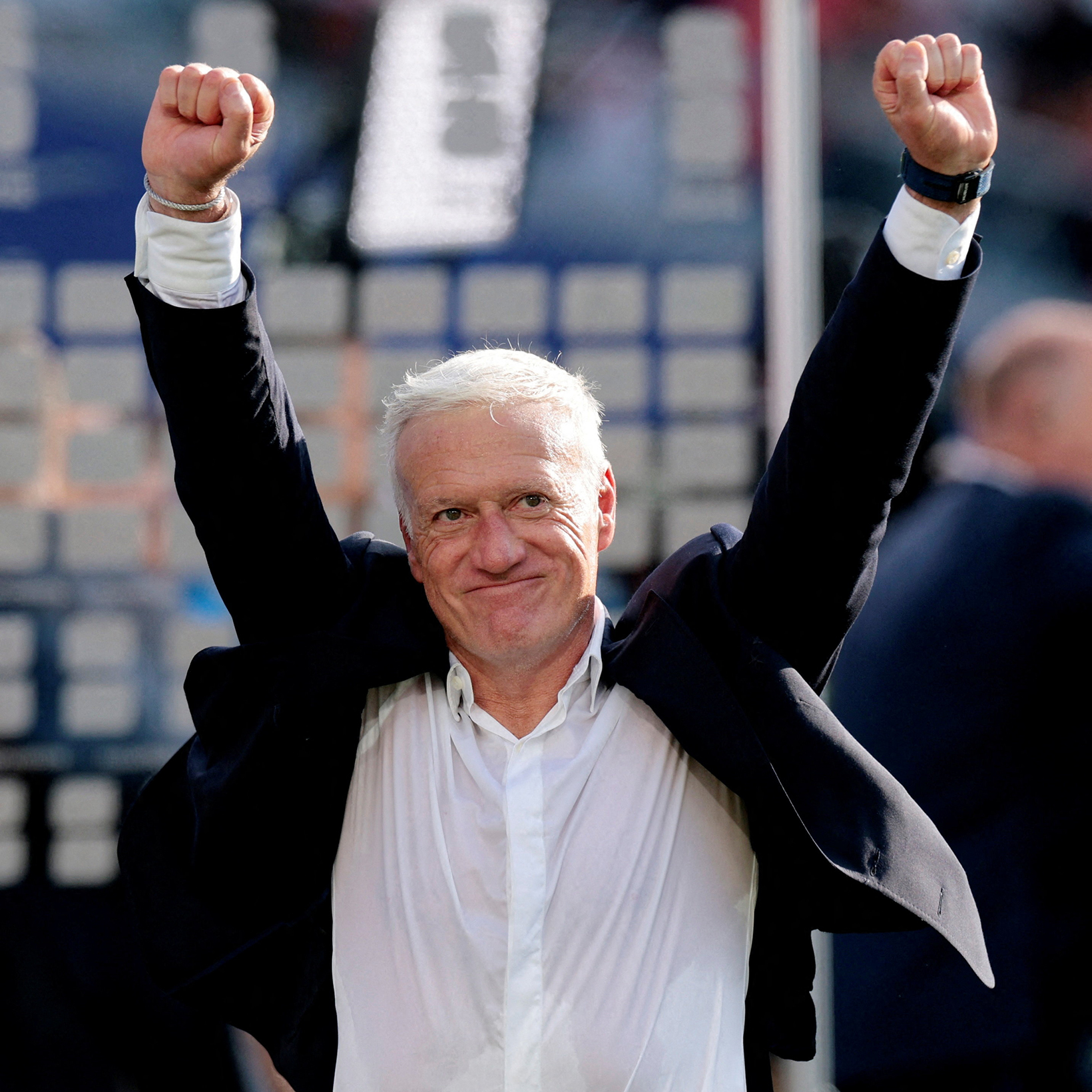 なぜサッカー・フランス代表のデシャン監督は、妻をいつも同じ席に座らせるのか？