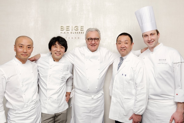 01beige_tokyo130508.jpg