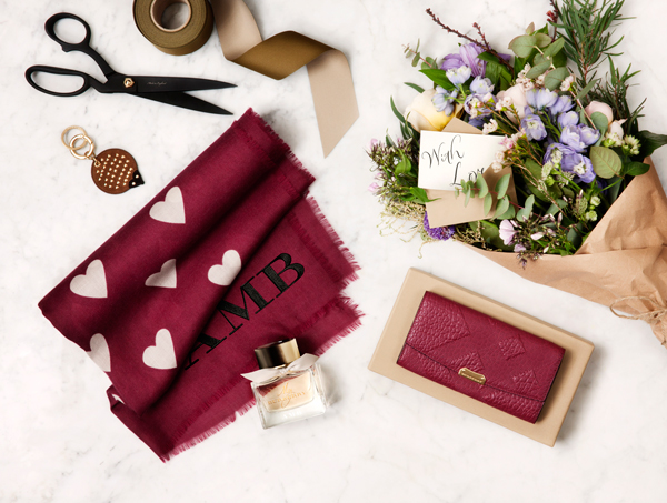 02MY_BURBERRY_MOTHERS_DAY160502.jpg