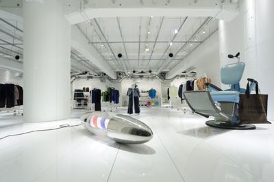 イッセイ ミヤケの全ブランドが一堂に揃う Elttob Tep Issey Miyakeの銀座 店へ ニュース Fashion Madamefigaro Jp フィガロジャポン