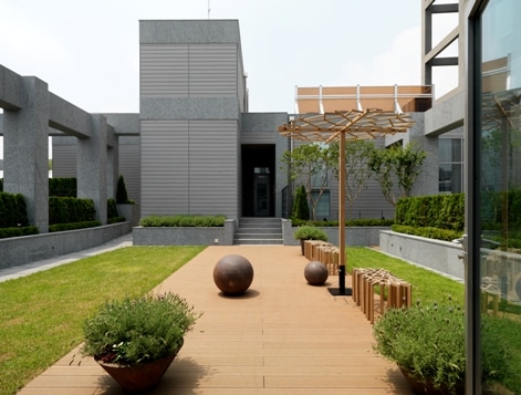 21_gadenhouse001.JPG