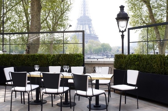 Monsieur-Bleu-restaurant-by-Joseph-Dirand-Paris-05.jpg