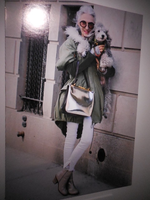 世界のマダムのおしゃれスナップ Comme D Habitude パリ 東京行ったり来たりblog Paris Madame Figaro Jp フィガロジャポン