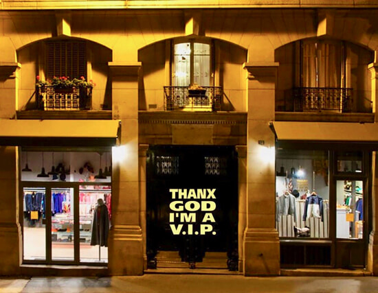 xTHANX-GOD-I-M-A-VIP-SHOP-SEPT-2015-EXTERIEUR-NUIT-gold.jpg.pagespeed.ic.OKpIg9ocq1 copy.jpg