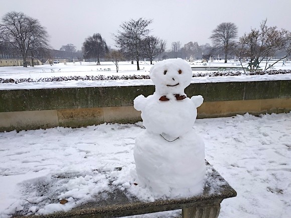 19年 パリで初雪 パリで夢を見ている Paris Madame Figaro Jp フィガロジャポン