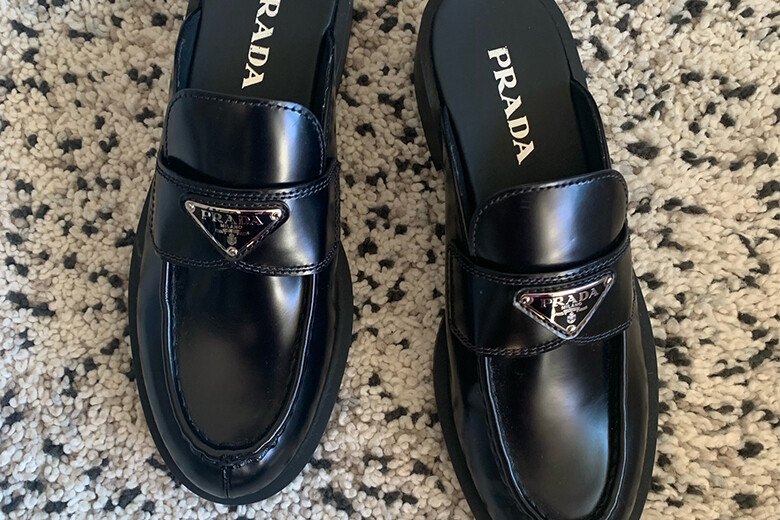 PRADA ブラッシュドレザー ミュール ローファー プラダ 靴 ローファー