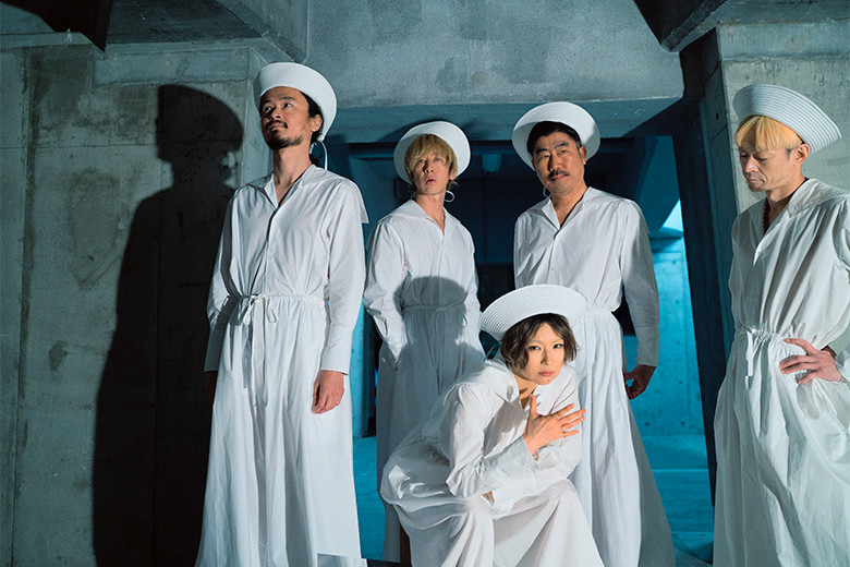 世界が腐っていてもハッピーに」椎名林檎の境地。｜Music Sketch