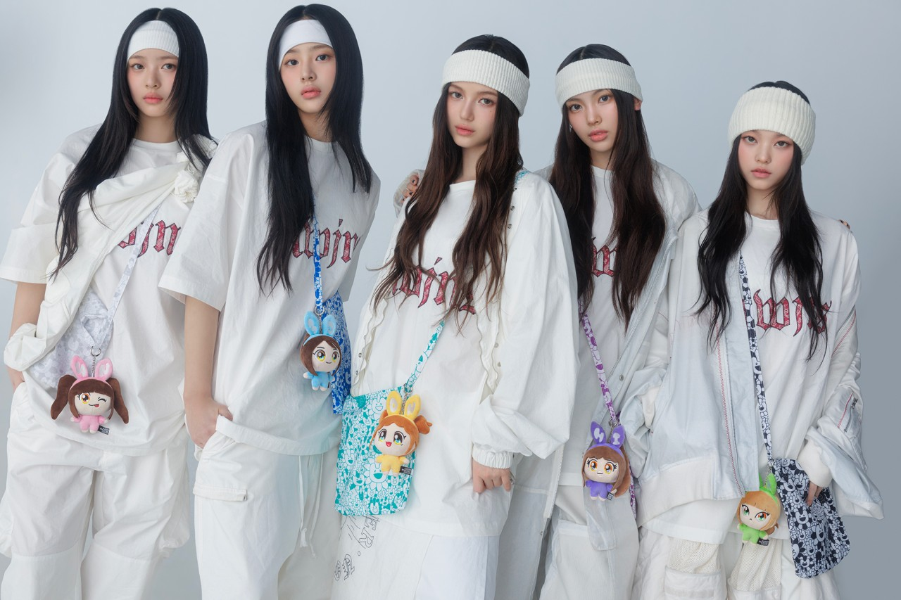 ニュージーンズ　村上隆　Tシャツ　L NewJeans x MURAKAMI Tシャツ(WHITE) – LINE FRIENDS SQUARE