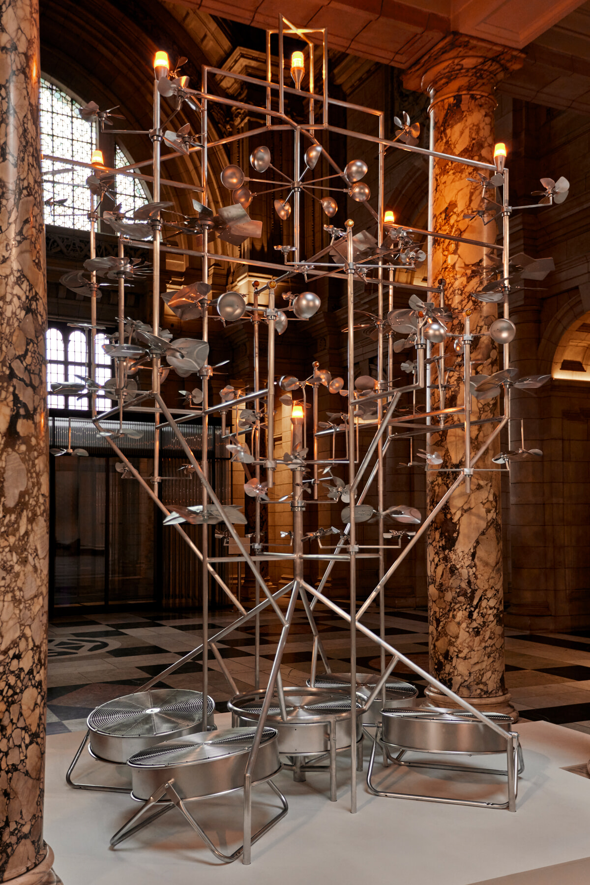 08-V&A-Christmas-Tree-Installation-2023-by-Isabel-+-Helen-4.-Photography-by-Sam-Lort-Studios.jpg