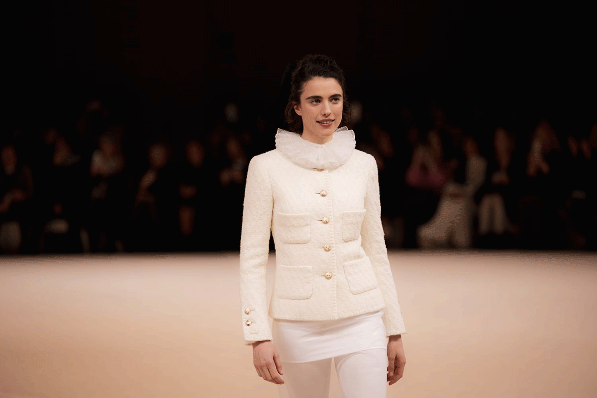 1200_chanel_ss-2024-hc_show-ambiance_copyright-chanel-3-LD.gif