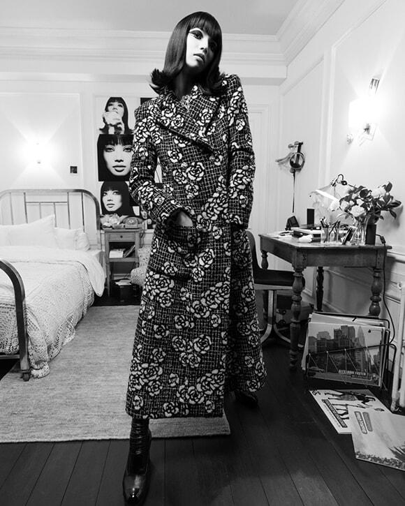 230308-chanel_nana-komatsu-photographed-by-inez-vinoodh-adapted-from-the-movie-who-are-you-polly-maggoo-by-william-klein-copyright-films-paris-new-york_4x5-2.jpg
