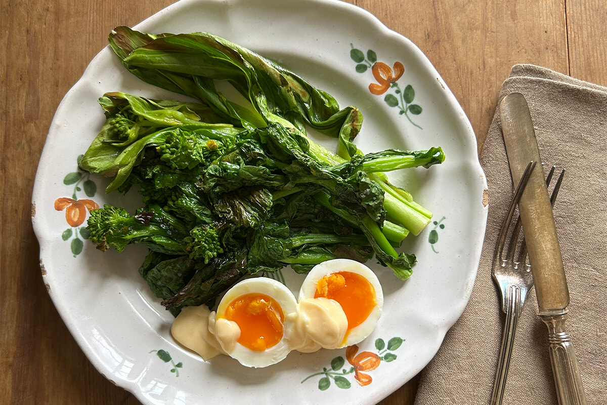 菜の花のオイル焼きをロワールワインで。