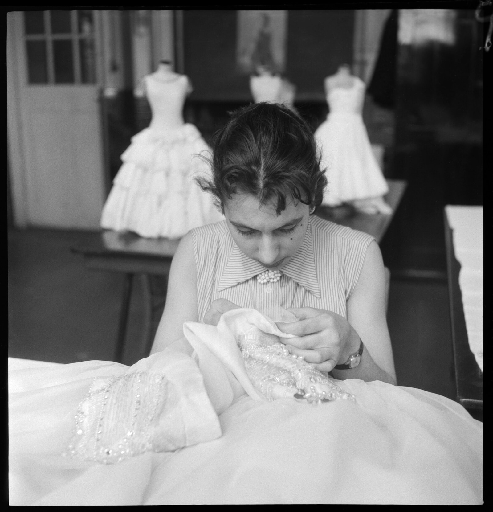 Dressmaking student at Shoreditch College © Henry Grant Collection  Museum of London.jpg