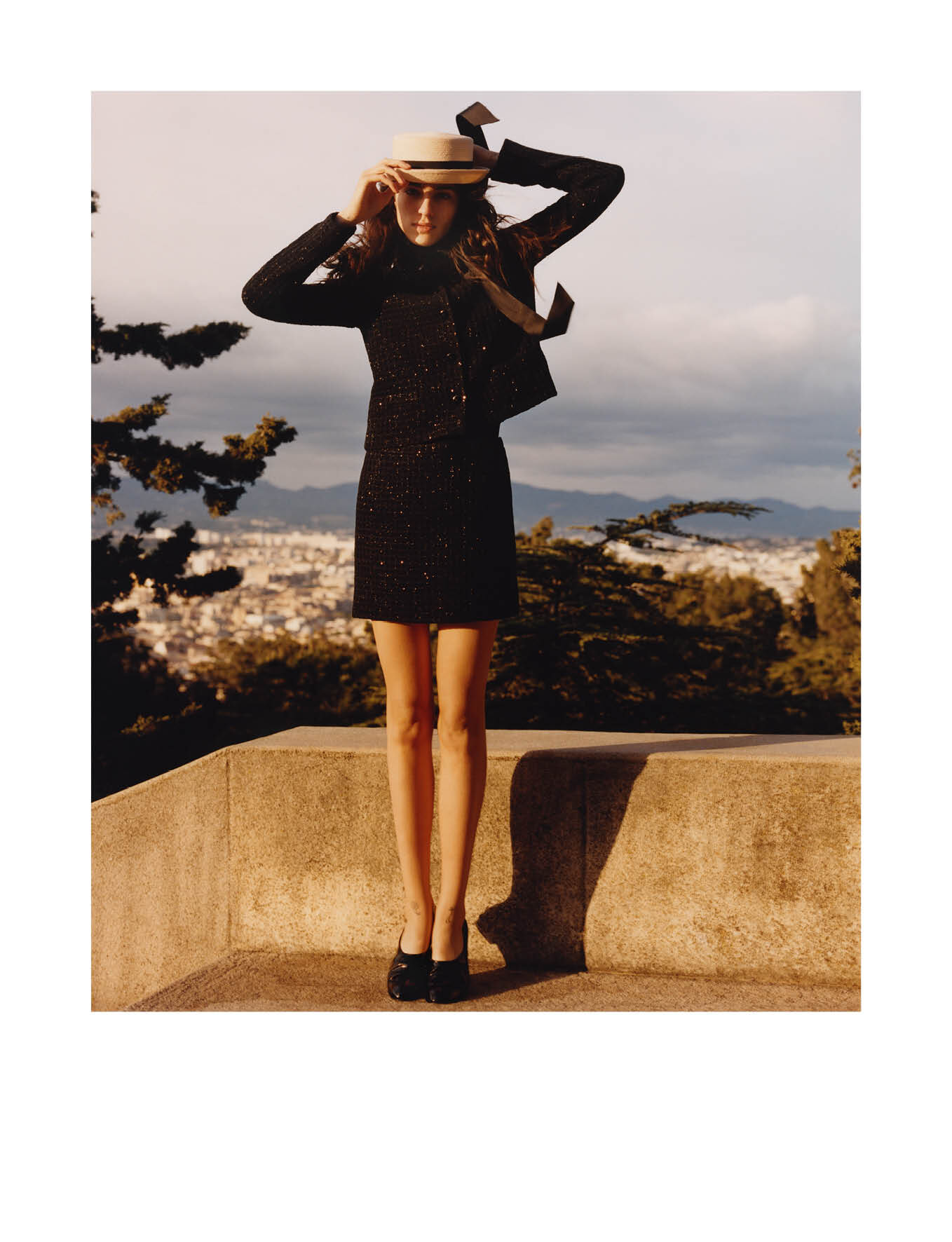 chanel_cruise-2024-25_ad-campaign_photos-by-jamie-hawkesworth_sp_1-HD.jpg