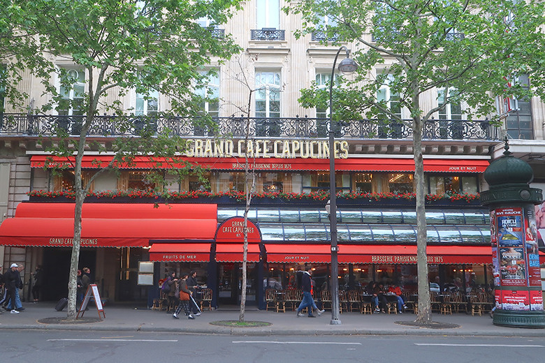 paris-1905-grand-cafe-capucines-08.jpg