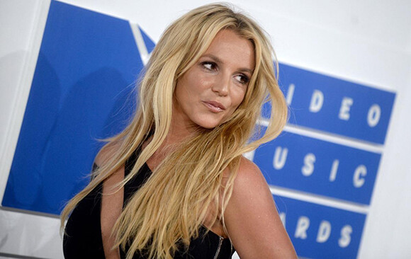 00-211109-britney-spears_2.jpg