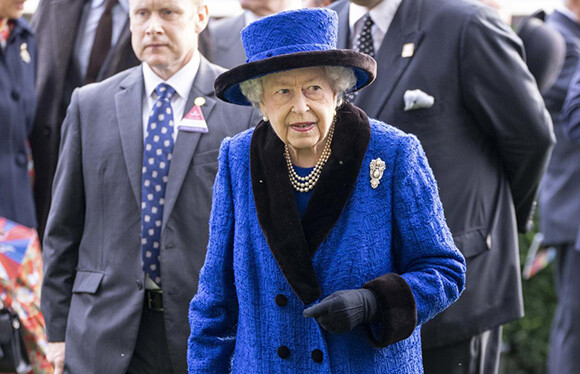 00-220221-queen-elizabeth.jpg