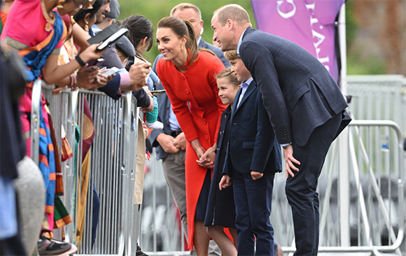 00-220617-kate-and-prince-william.jpg