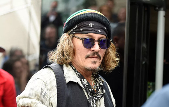 00-220719-johnny-depp.jpg