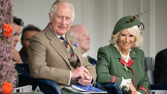 00-221024-charles-and-camilla.jpg