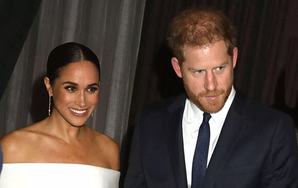 00-221208-meghan-and-harry.jpg