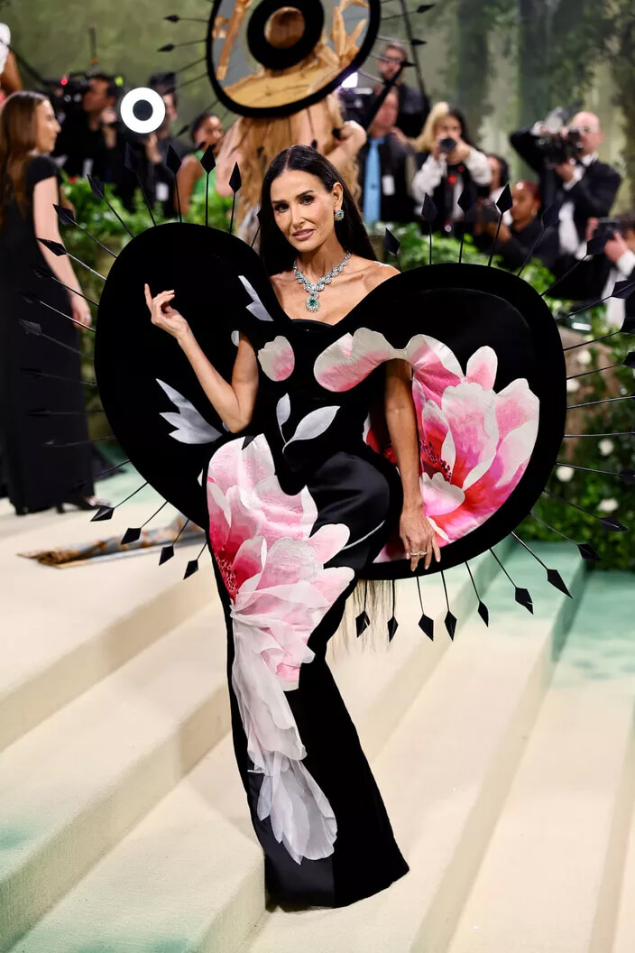 00-240508-met-gala.jpg