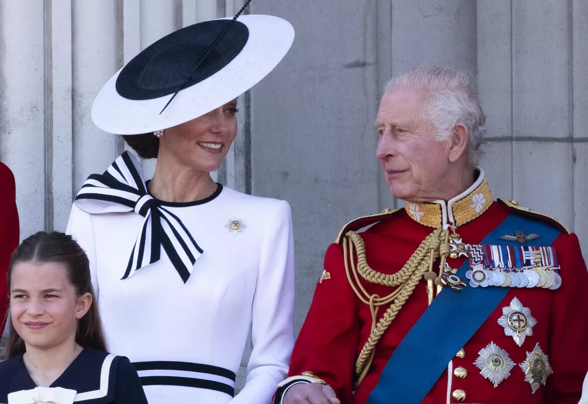 00-250312-kate-and-king-charles.jpg